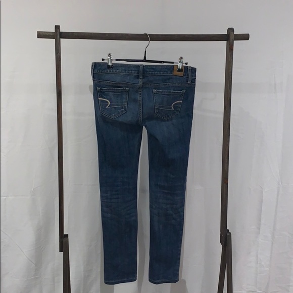 American Eagle Mid-Wash Skinny Stretch Denim - Picture 2 of 6